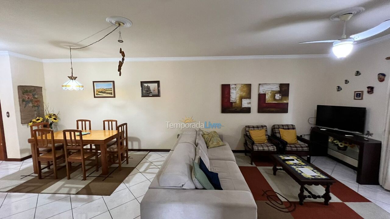 Apartamento para alquiler de vacaciones em Itapema (Meia Praia)