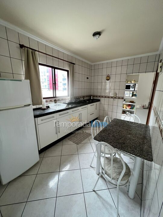 Apartamento para alquiler de vacaciones em Itapema (Meia Praia)