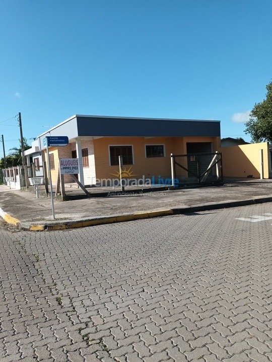 House for vacation rental in Xangri Lá (Rainha do Mar)