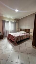 Cobertura duplex com 3 dormitórios na praia de Bombas Bombinhas SC!
