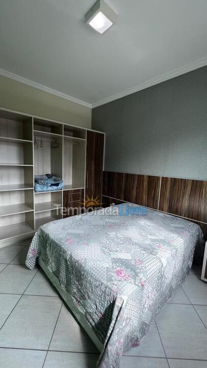 Apartamento para aluguel de temporada em Bombinhas (Praia de Bombas)