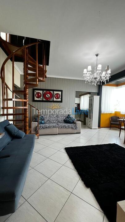 Apartamento para aluguel de temporada em Bombinhas (Praia de Bombas)
