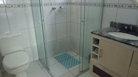 3 BEDROOMS IN BOMBAS BOMBINHAS AND DOUBLE SPACE