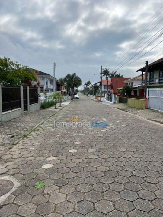 Casa para alquiler de vacaciones em São Francisco do Sul (Prainha)