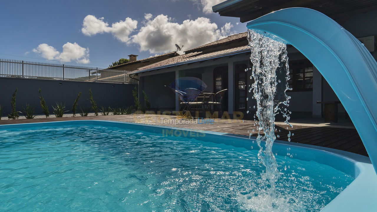 Casa para alquiler de vacaciones em Bombinhas (Praia de Bombas)