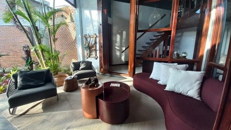 Cond das Mansões na Barra - Charming Villa with 5 ground floor bedrooms