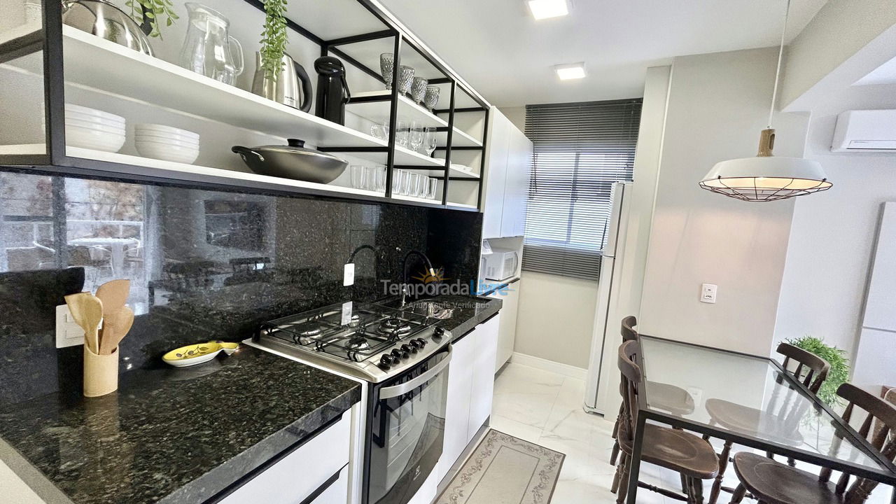 Apartamento para alquiler de vacaciones em Bombinhas (Praia de Bombas)