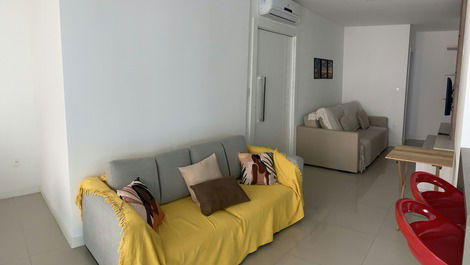 Apartamento 03 Suites Meia Praia Itapema