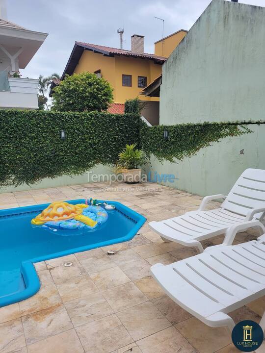 House for vacation rental in Florianopolis (Jurerê Internacional)
