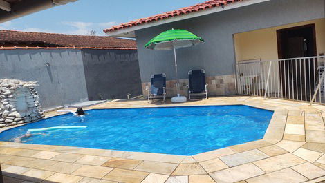 Casa com Piscina Pe na Areia Praia do Bopiranga Itanhaém