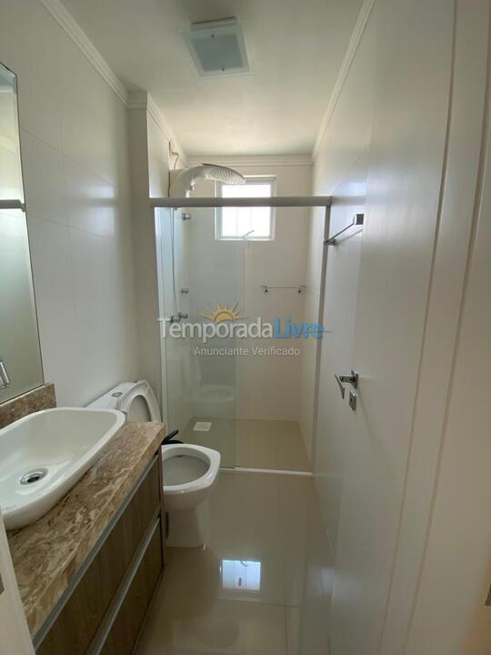 Apartamento para aluguel de temporada em Itapema (Meia Praia)