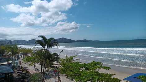 Apartamento para alugar em Itapema - Meia Praia