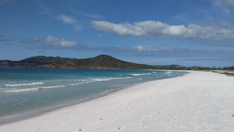 Alquiler por temporada Cabo Frio a 3 cuadras de la playa