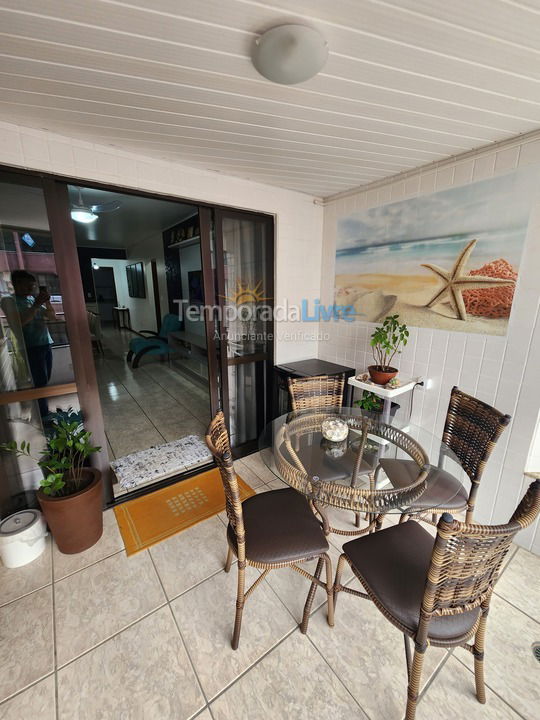 Apartment for vacation rental in Itapema (Meia Praia)