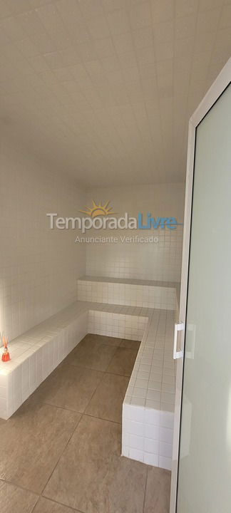 Apartamento para aluguel de temporada em Ubatuba (Praia Grande)