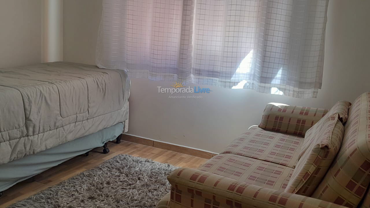 Apartamento para alquiler de vacaciones em Campos do Jordão (Abernessia)