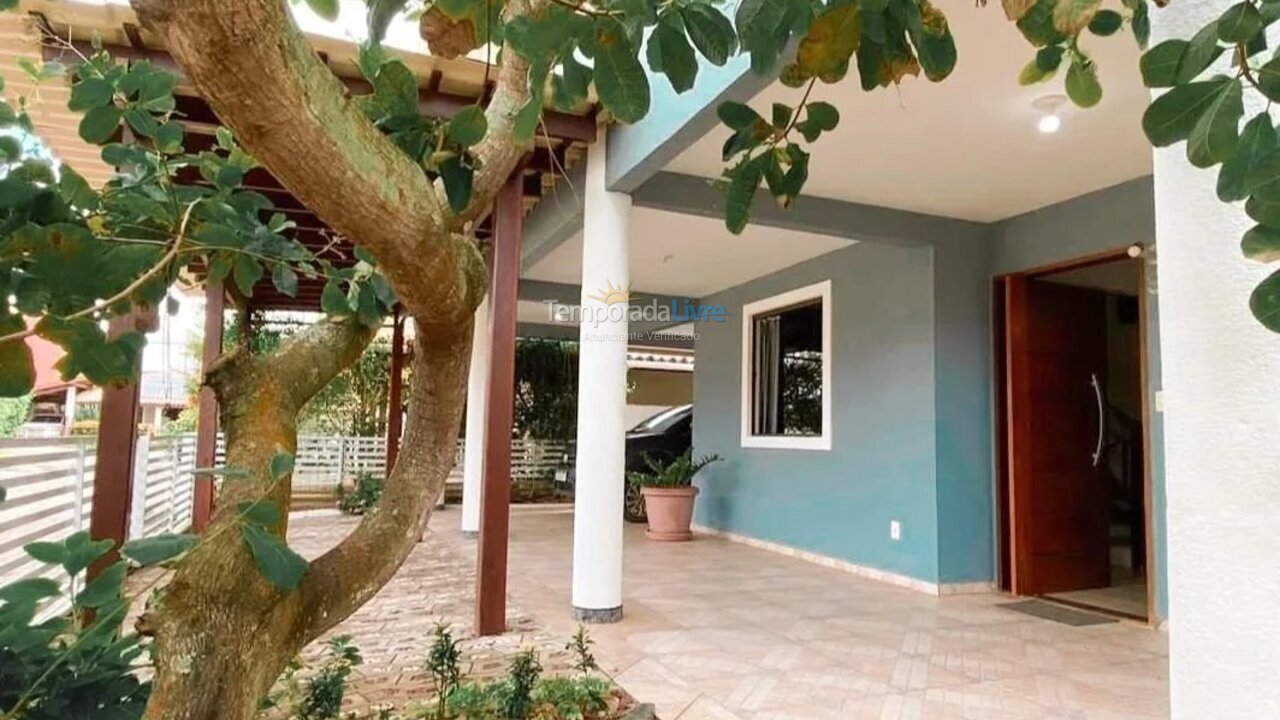 Casa para aluguel de temporada em Lauro de Freitas (Buraquinho)