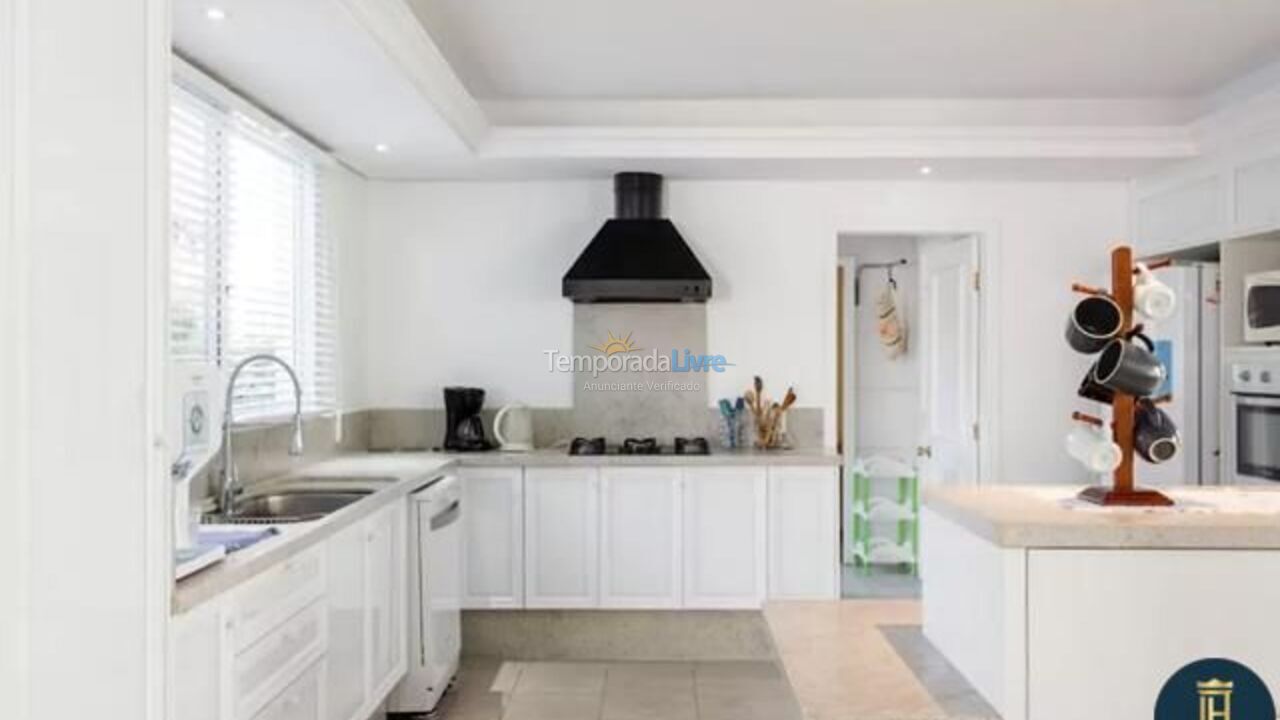 House for vacation rental in Florianopolis (Jurerê Internacional)