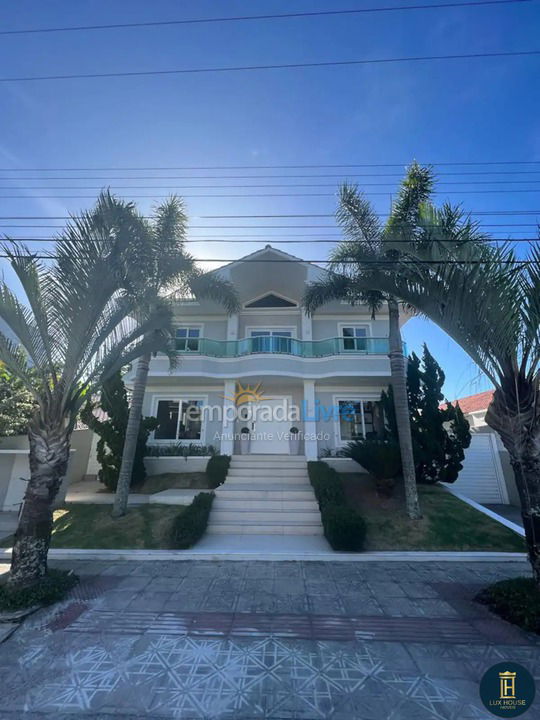 Casa para aluguel de temporada em Florianopolis (Jurerê Internacional)