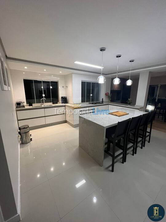 House for vacation rental in Florianopolis (Jurerê Internacional)