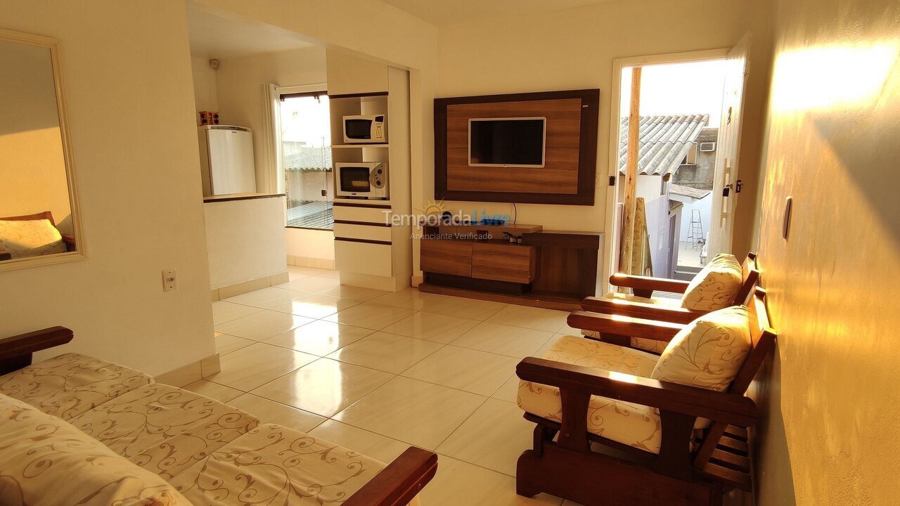 Apartamento para aluguel de temporada em Torres (Praia da Cal)