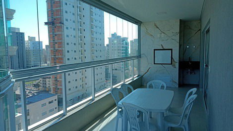 Apartamento para alugar em Itapema - Meia Praia