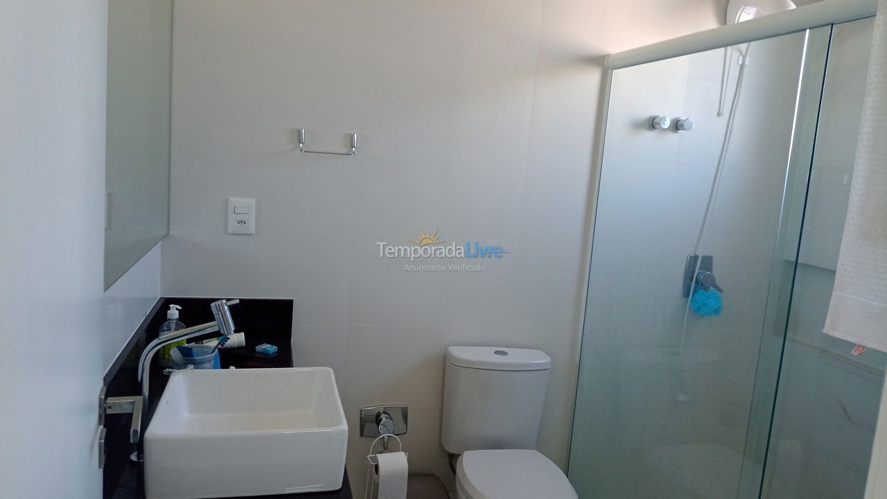 Apartamento para aluguel de temporada em Itapema (Meia Praia)