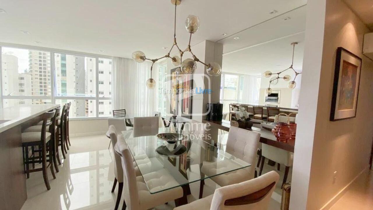 Apartamento para aluguel de temporada em Balneário Camboriú (Centro)