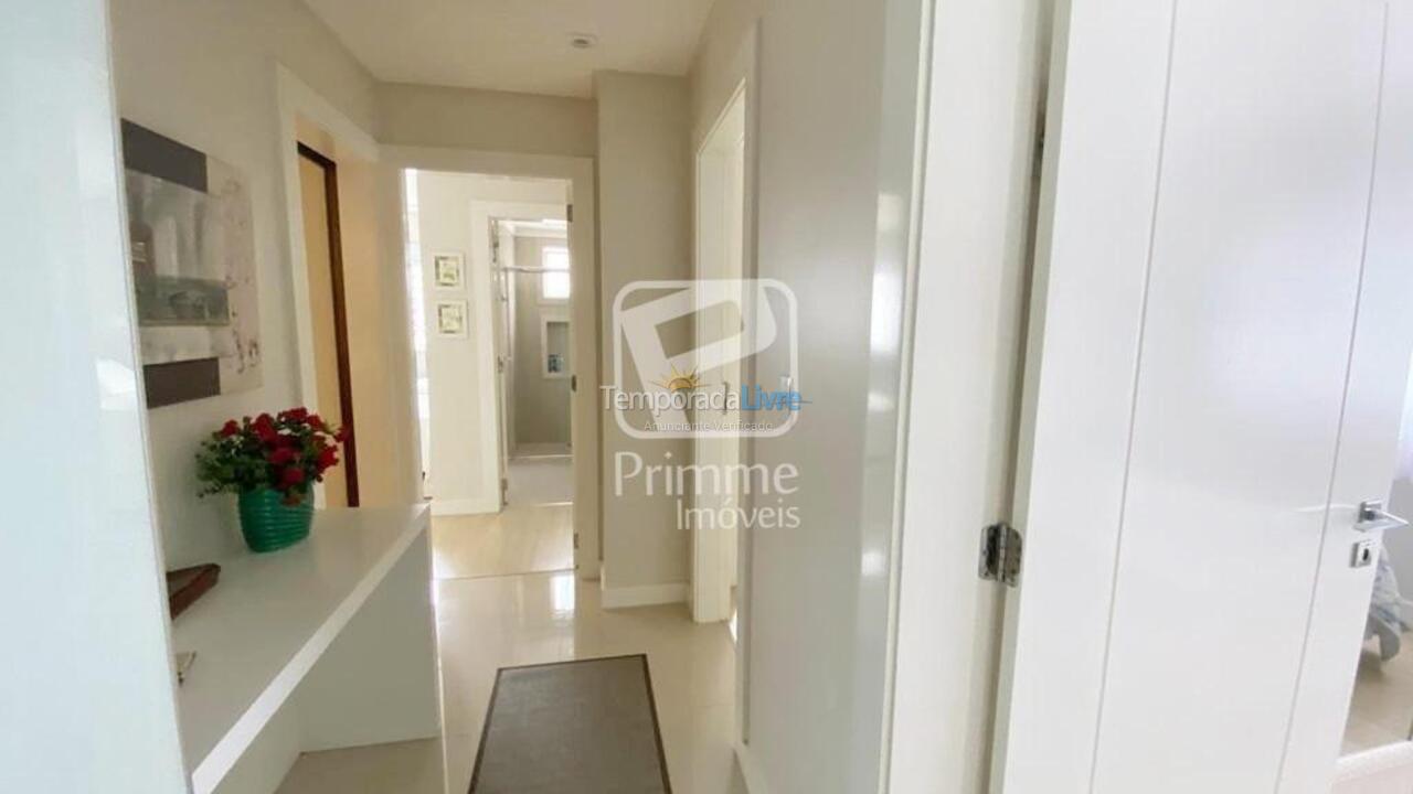 Apartamento para aluguel de temporada em Balneário Camboriú (Centro)