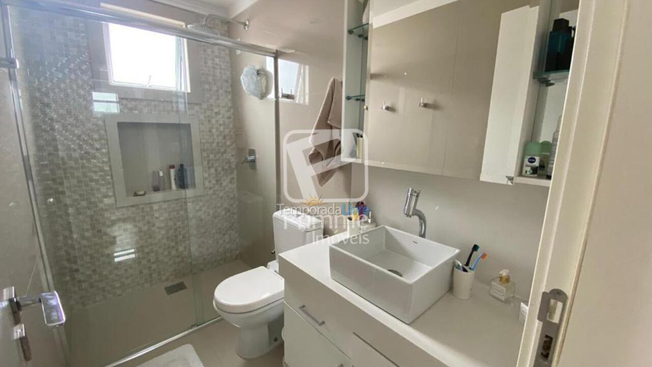 Apartamento para aluguel de temporada em Balneário Camboriú (Centro)