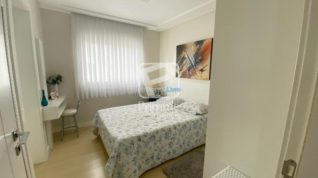 Apartamento para aluguel de temporada em Balneário Camboriú (Centro)
