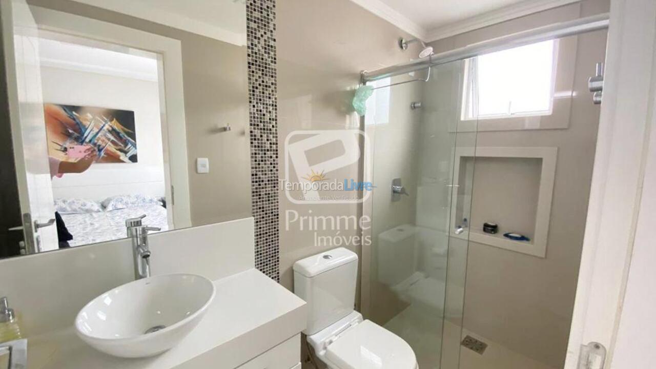 Apartamento para aluguel de temporada em Balneário Camboriú (Centro)