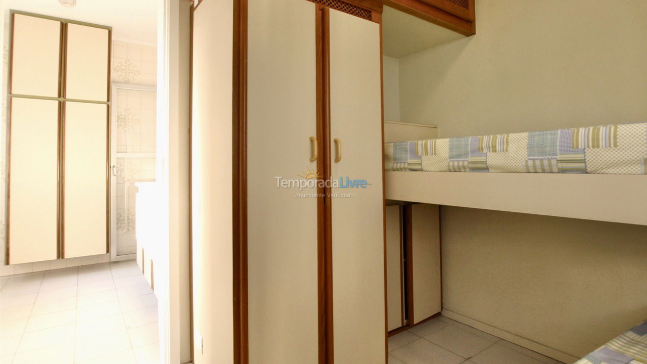 Apartment for vacation rental in Guarujá (Astúrias)