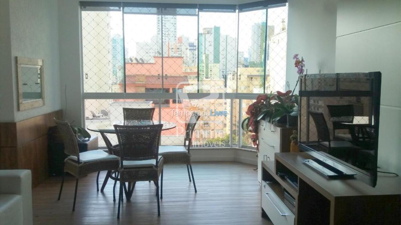 Apartamento para aluguel de temporada em Balneário Camboriú (Centro)