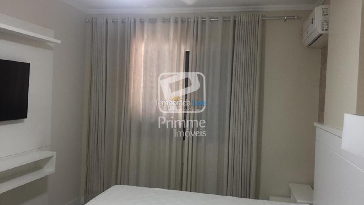 Apartamento para aluguel de temporada em Balneário Camboriú (Centro)