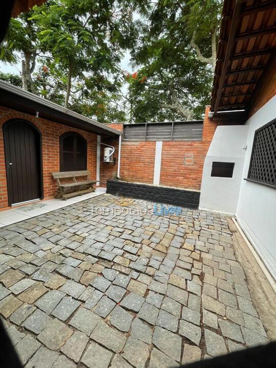 Casa para alquiler de vacaciones em Bombinhas (Canto Grande)