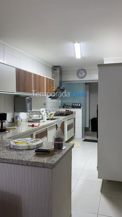 Apartment for vacation rental in Guarujá (Enseada)