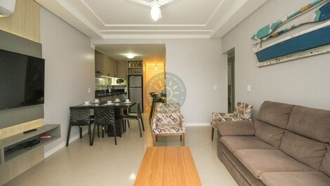 Spacious 3 bedroom apartment facing the beach of 4 Islands