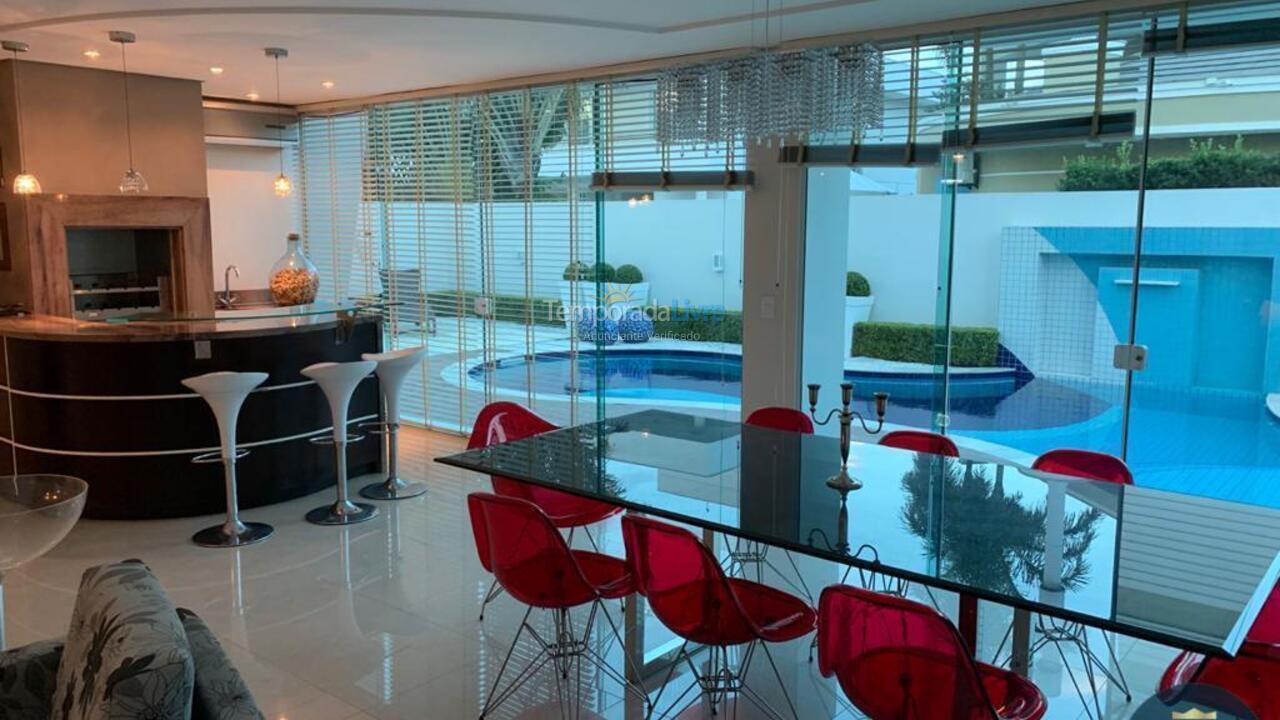 House for vacation rental in Florianopolis (Jurerê Internacional)