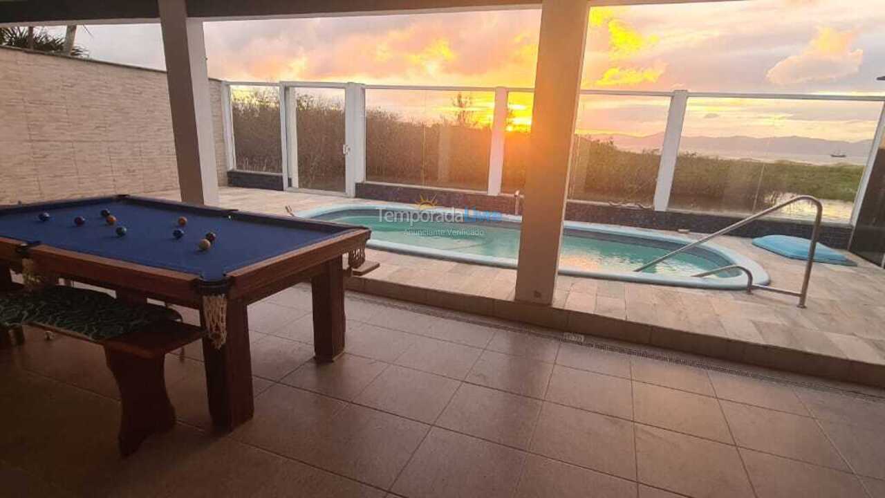 House for vacation rental in Florianópolis (Ponta das Canas)