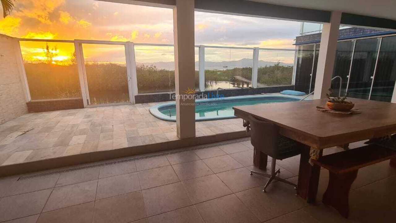 House for vacation rental in Florianópolis (Ponta das Canas)