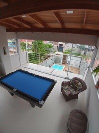 Townhouse with swimming pool in Matinhos, prox beach with wifi for 12 people