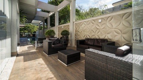 IM202 – Penthouse 3 suites in Mariscal Bombinhas SC