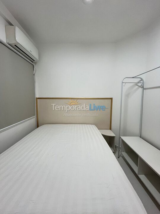 Apartamento para aluguel de temporada em Itapema (Meia Praia)