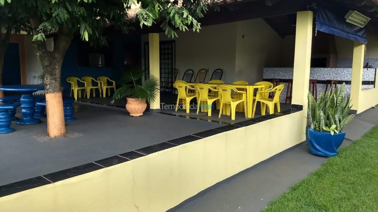 Casa para alquiler de vacaciones em Buritama (Condominio Jardim Itaparica)