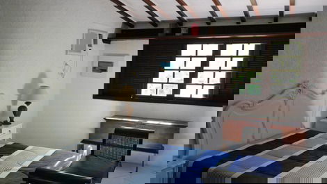 Casa em Angra dos Reis, 7 suítes, piscina e ampla área de lazer