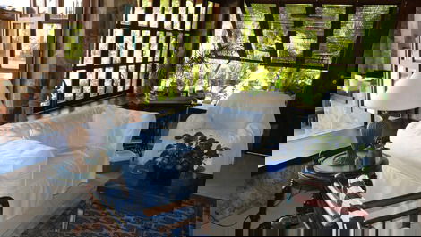 Casa em Angra dos Reis, 7 suítes, piscina e ampla área de lazer