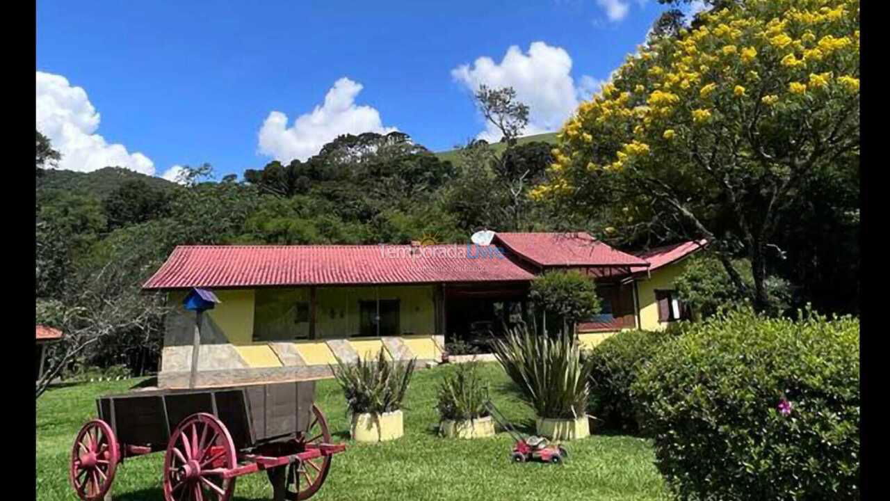 Chácara / sítio para aluguel de temporada em Gonçalves (Estrada dos Costas)