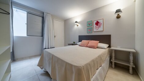275 - Apartamento 01 dormitório na Praia de Mariscal