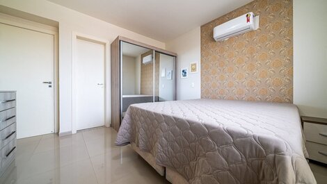 054 - Hermoso apartamento de 3 dormitorios en el centro de Bombas